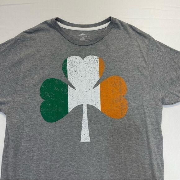 Ireland Clover graphic tee short sleeve gray St Patrick’s Day tee Size Large - Picture 2 of 6
